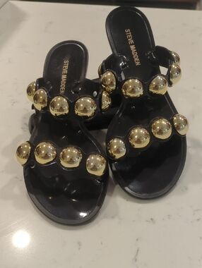 Steve Madden Chrishelle Black Slides with Gold Dome Studs USA Size 8